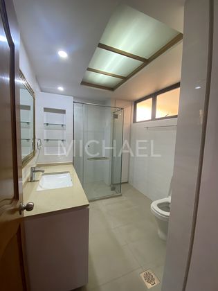 4 Bed Condo for Rent in Yong An Park