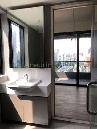 2 Bed Condo for Rent in M5