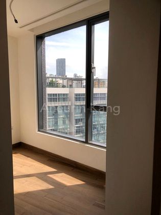 2 Bed Condo for Rent in M5