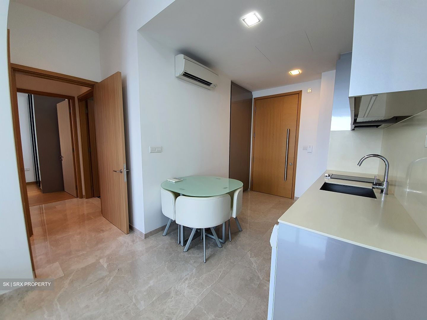 City Gate (D7), Apartment - For Rent