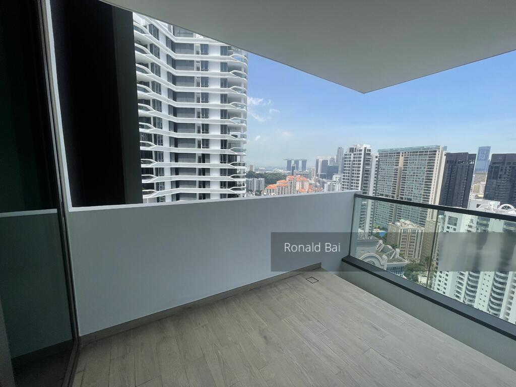 8 Saint Thomas (D9), Condominium - For Rent