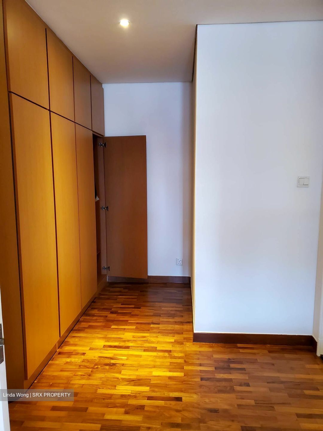 The Colonnade (D10), Condominium - For Rent