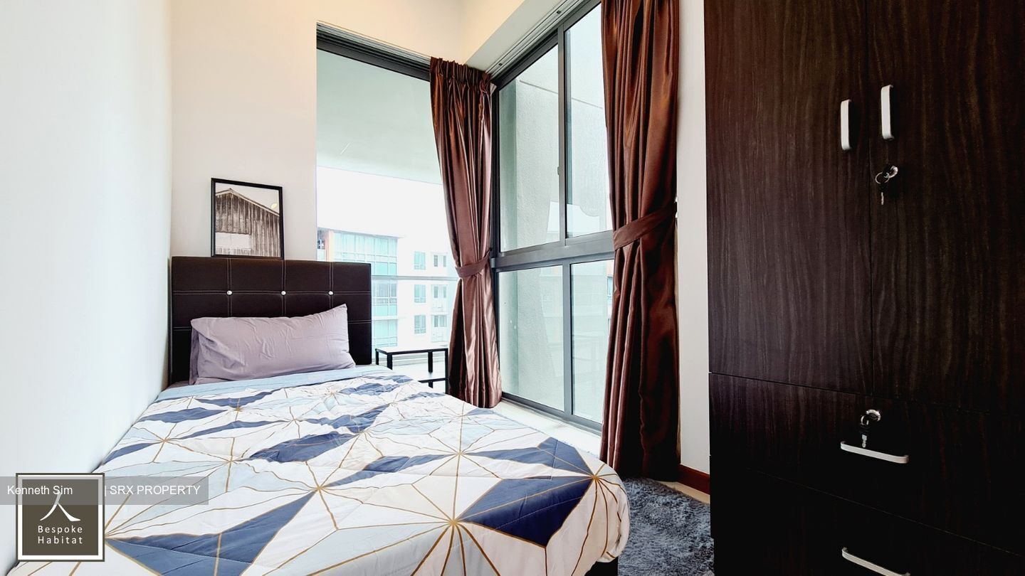 The Lakeshore (D22), Condominium - For Rent