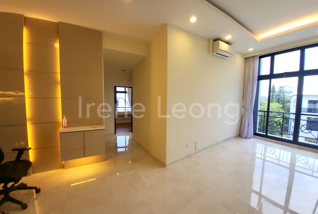 3 Bed Condo for Rent in Banyan Condominium