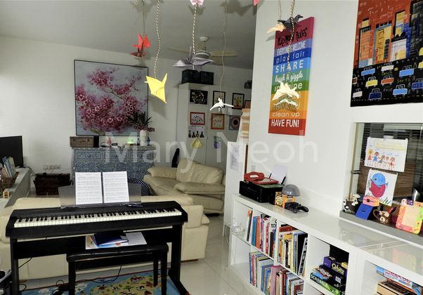 3 Bed Condo for Rent in The Interlace