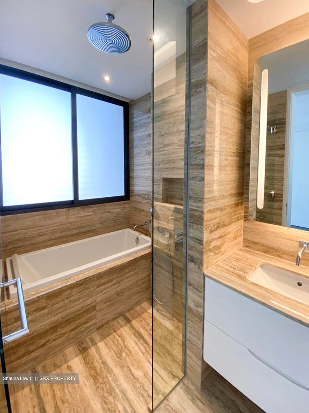 Lloyd Sixtyfive (D9), Apartment - For Rent