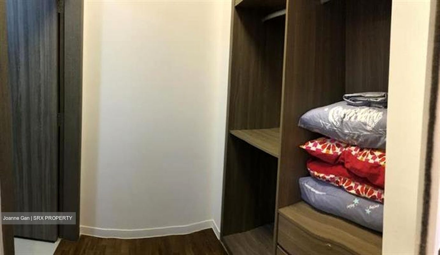 Sky Vue (D20), Condominium - For Rent