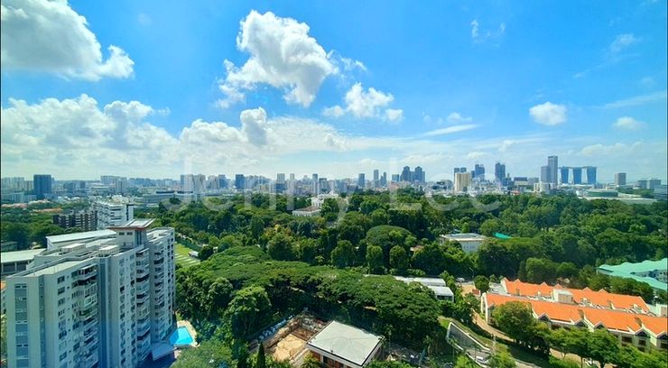 4 Bed Condo for Rent in Alba