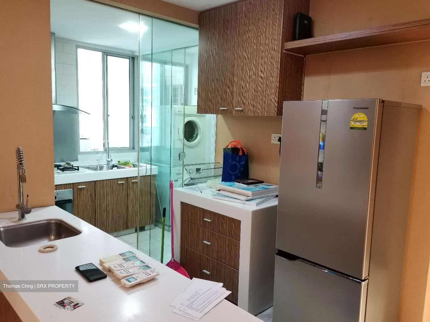 The Lakeshore (D22), Condominium - For Rent
