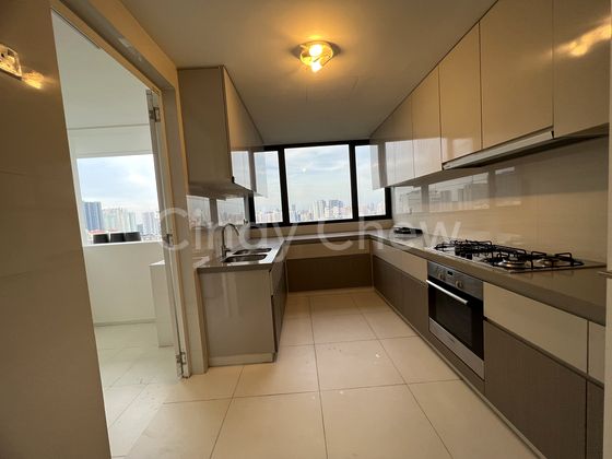 4 Bed Condo for Rent in The Interlace
