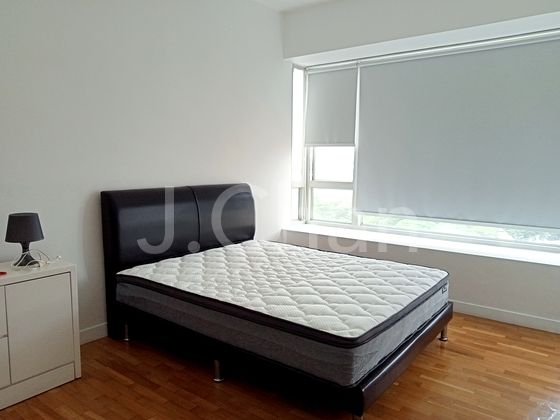 2 Bed Condo for Rent in The Centris