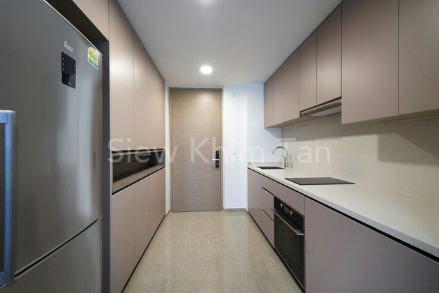 2 Bed Condo for Rent in The Tapestry