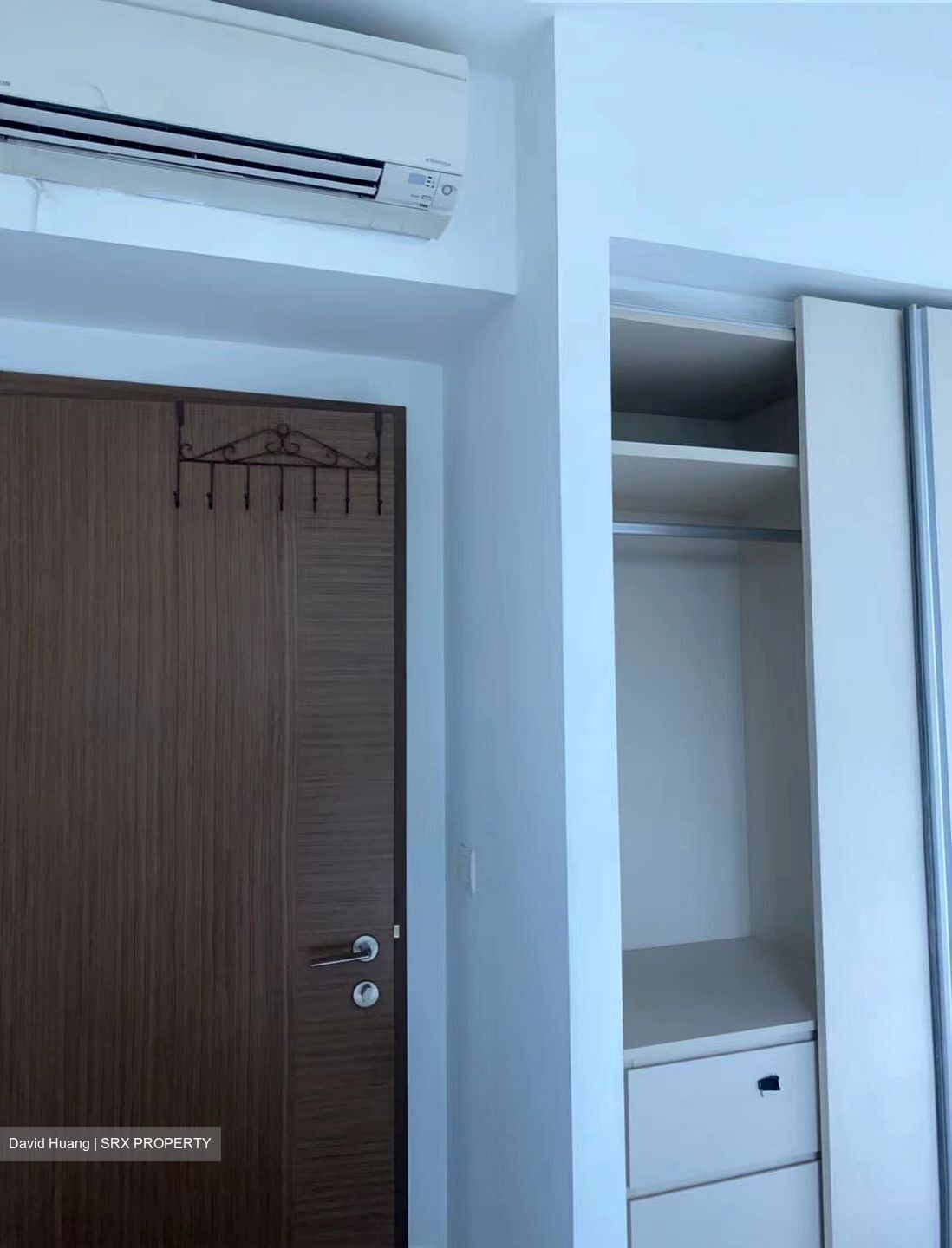 The Topiary (D28), Condominium - For Rent