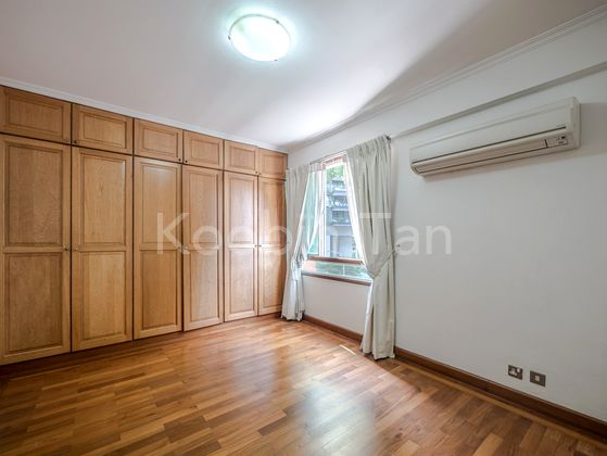 3 Bed Condo for Rent in Hullet Rise