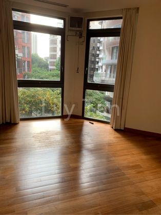 4 Bed Condo for Rent in 72 Grange