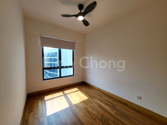 3 Bed Condo for Rent in Water Place