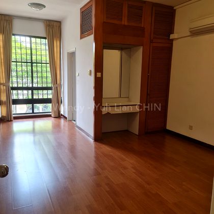 2 Bed Condo for Rent in Warner Court