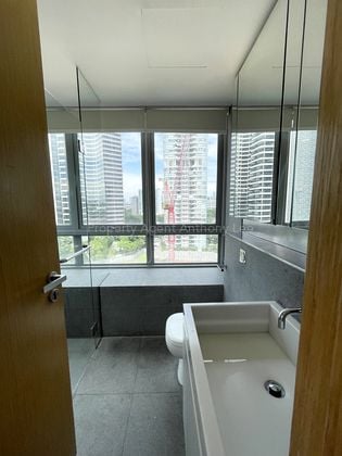 2 Bed Condo for Rent in Gilstead Two