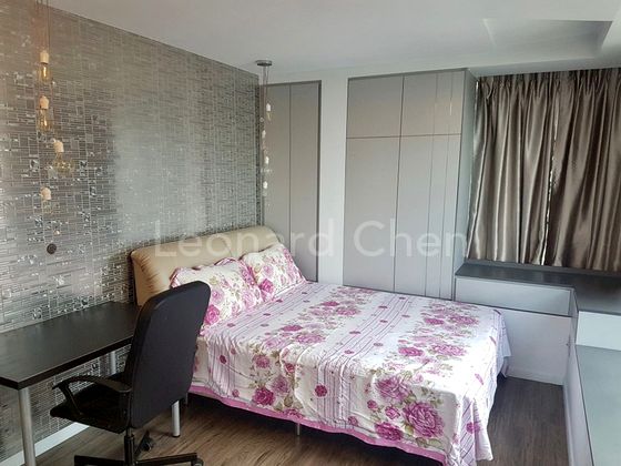 4 Bed Condo for Rent in Evania