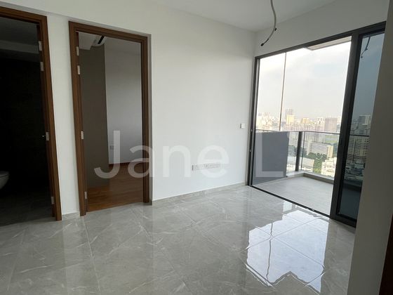 2 Bed Condo for Rent in Stirling Residences