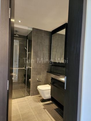 2 Bed Condo for Rent in Park Colonial