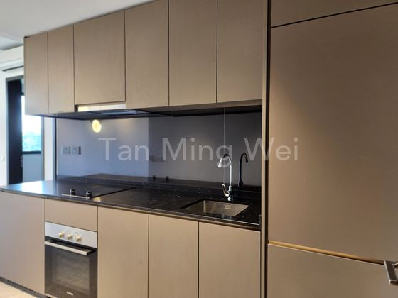 2 Bed Condo for Rent in Park Colonial