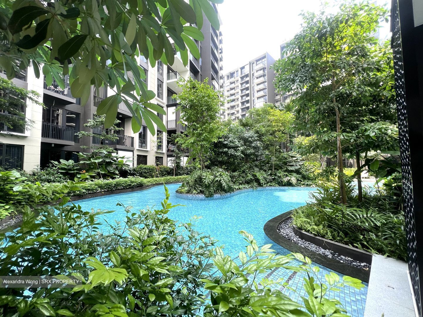 Park Colonial (D13), Condominium - For Rent