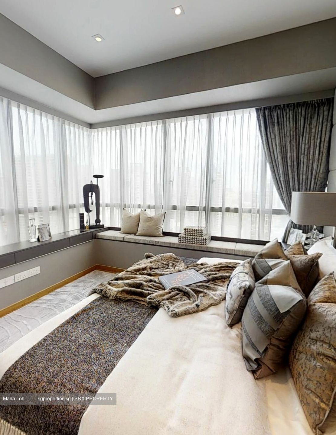 8 Saint Thomas (D9), Condominium - For Rent