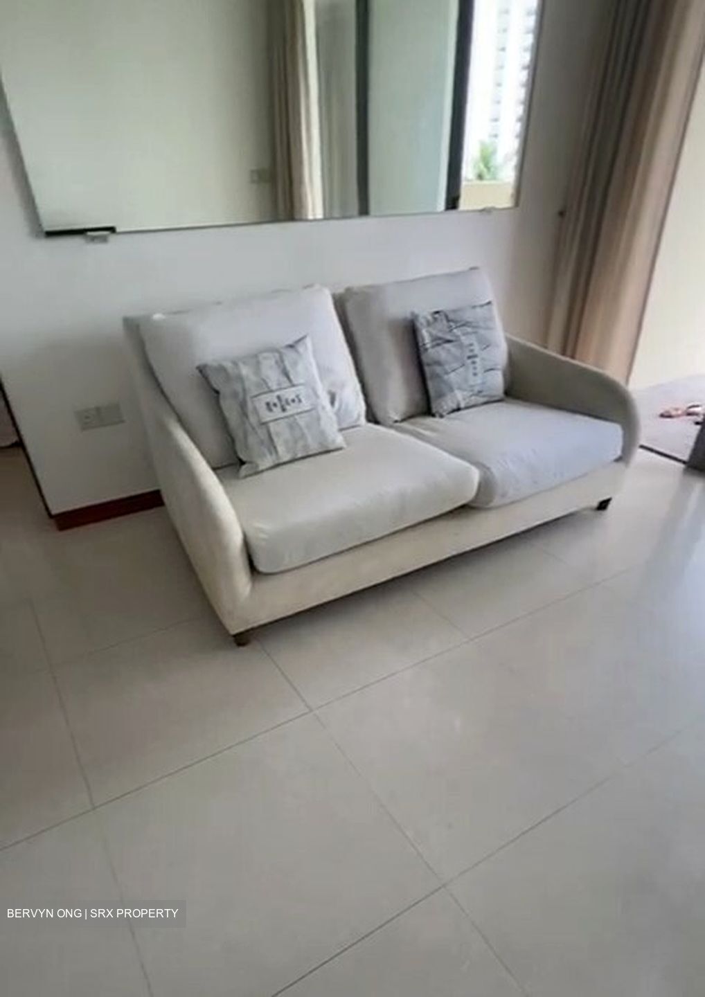 De Centurion (D15), Apartment - For Rent