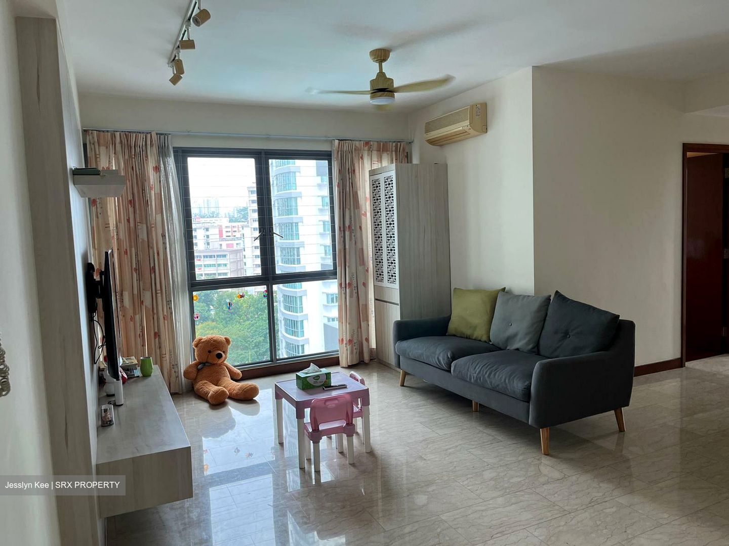 The Madeira (D23), Condominium - For Rent