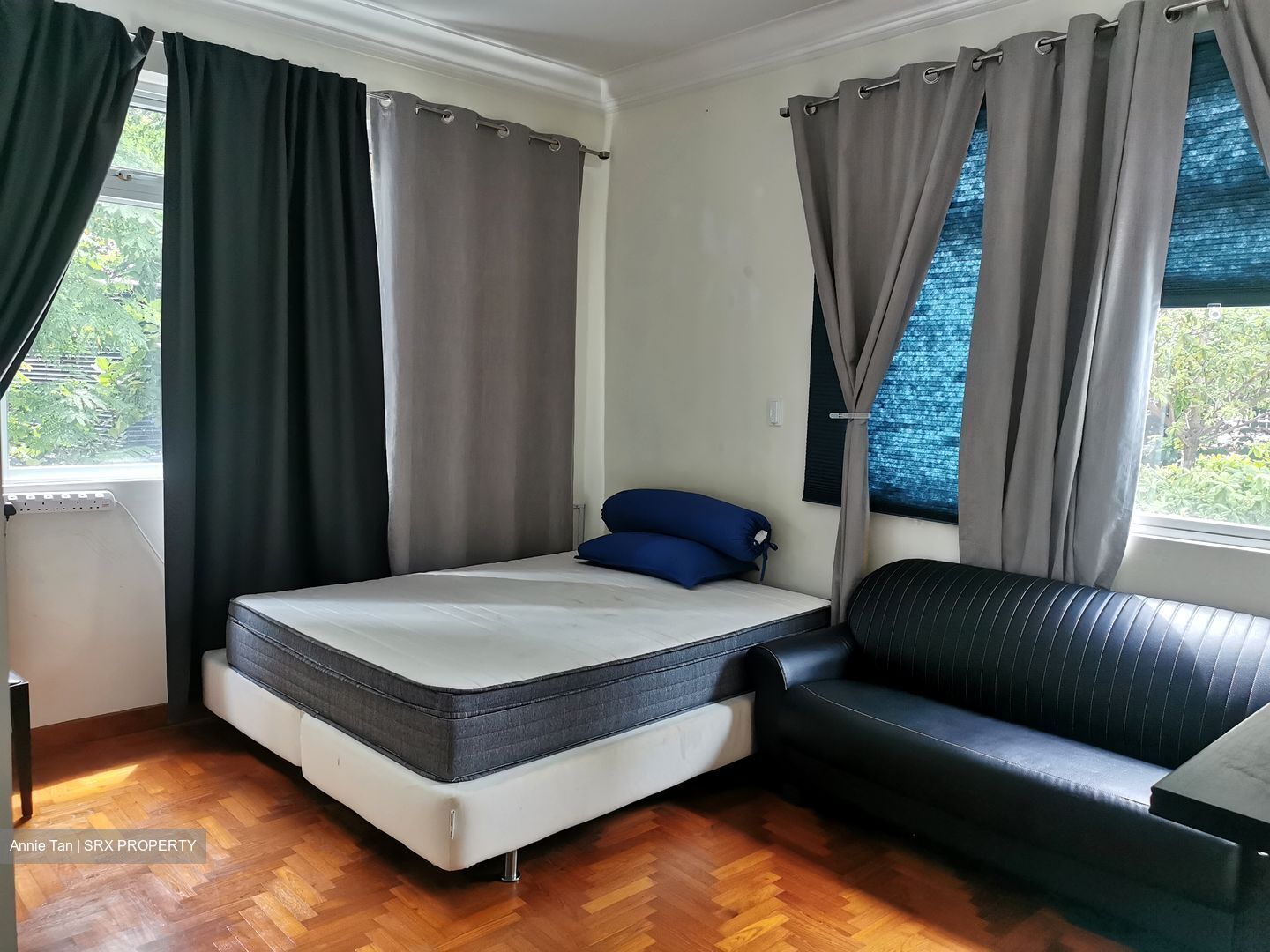 La Crystal (D9), Apartment - For Rent