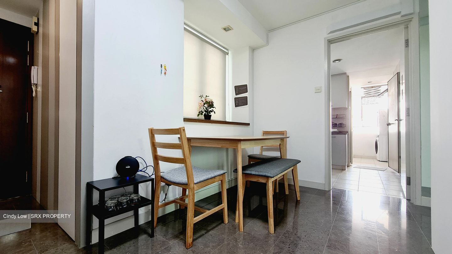 The Madeira (D23), Condominium - For Rent