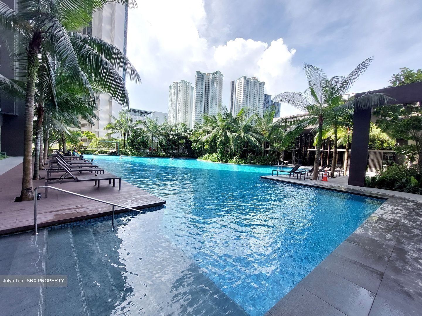 Commonwealth Towers (D3), Condominium - For Rent