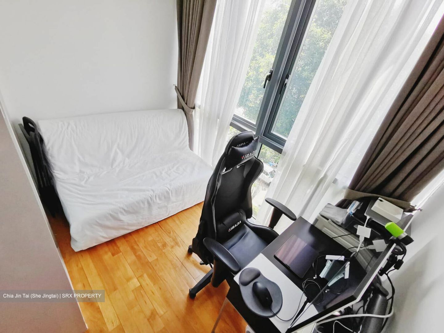 iSuites @ Palm (D19), Apartment - For Rent