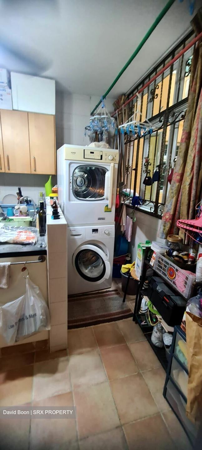 Sunshine Lodge (D19), Apartment - For Rent