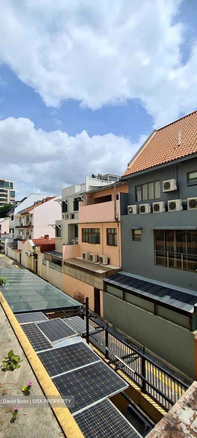 Sunshine Lodge (D19), Apartment - For Rent