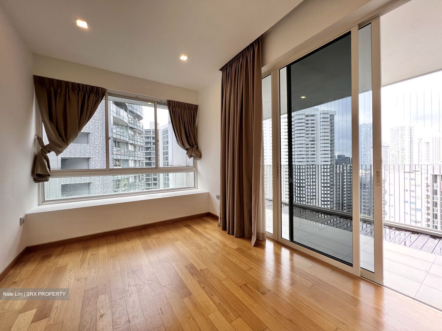 The Peak @ Cairnhill II (D9), Apartment - For Rent