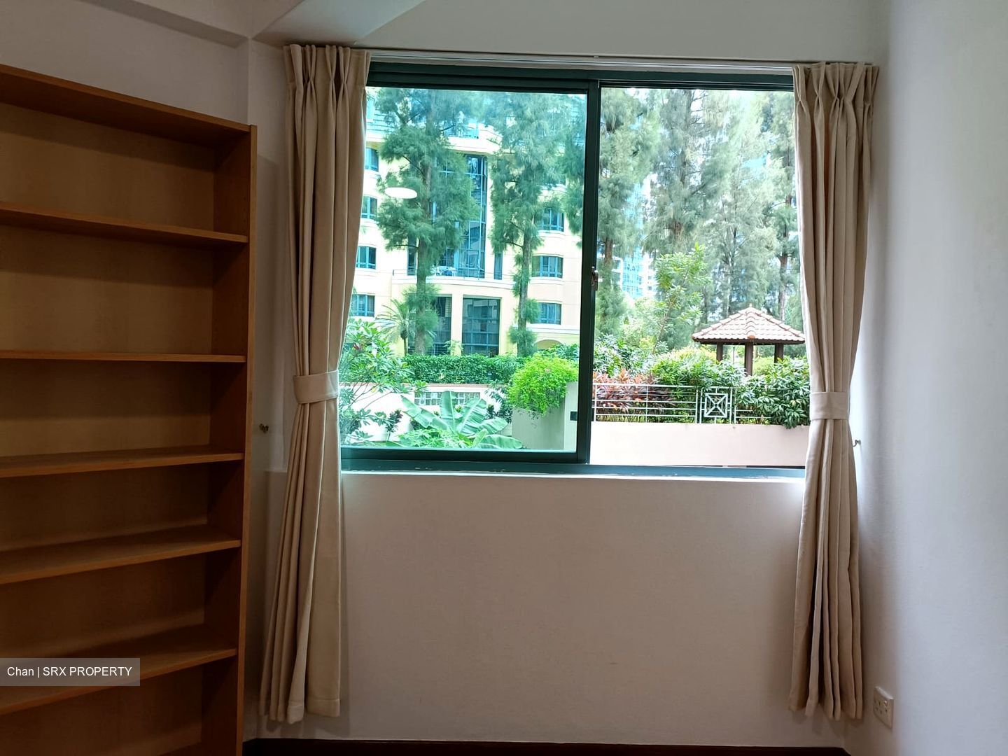 West Bay Condominium (D5), Condominium - For Rent