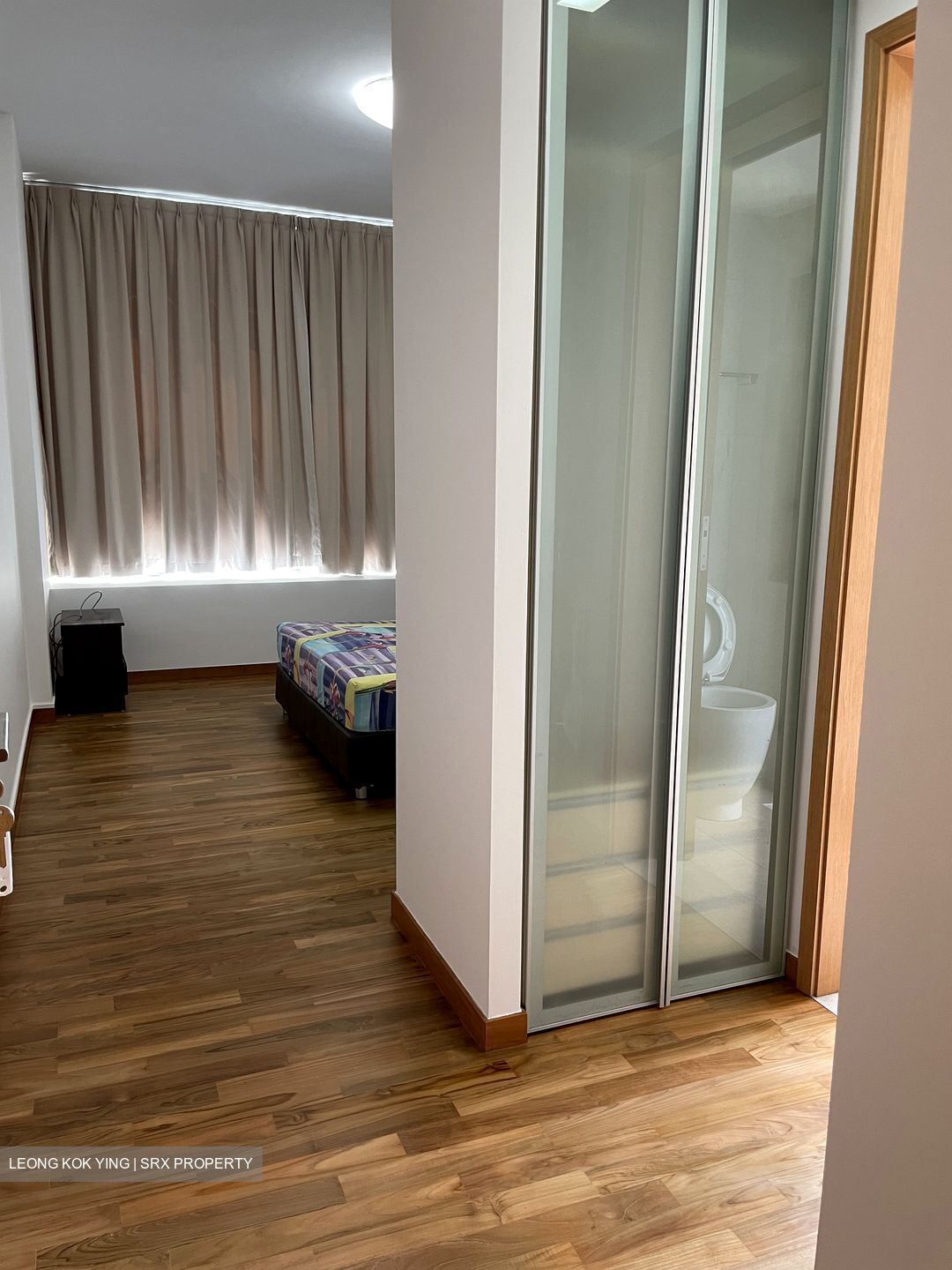 The Lakeshore (D22), Condominium - For Rent