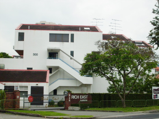 Rich East Garden (D16), Condominium - For Rent