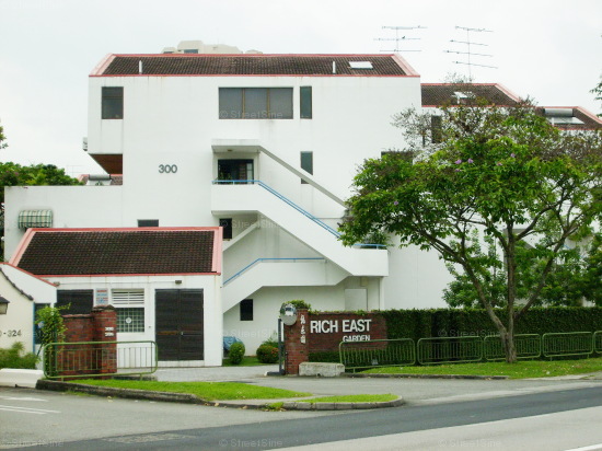 Rich East Garden (D16), Condominium - For Rent