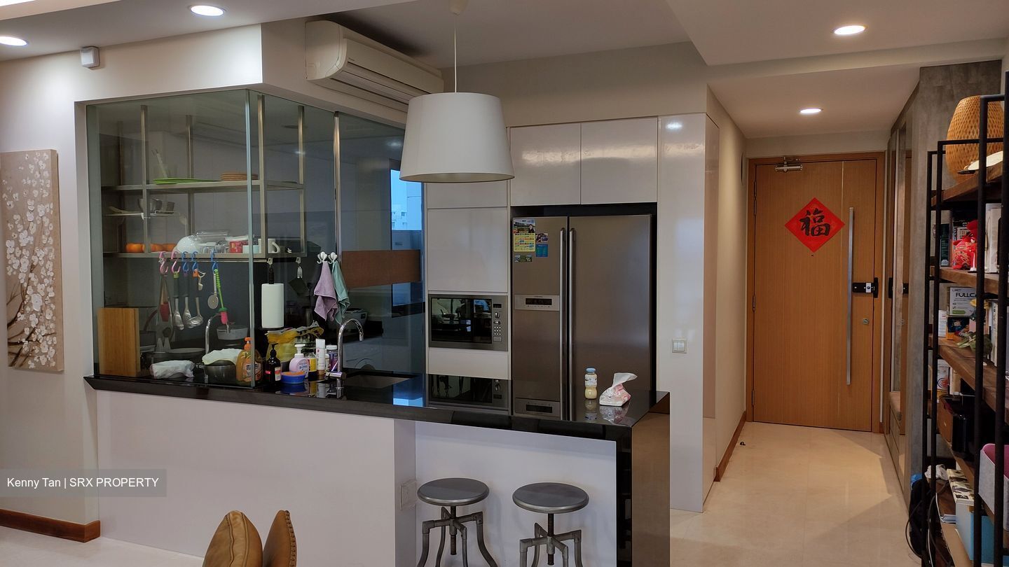 Waterfront Isle (D16), Condominium - For Rent