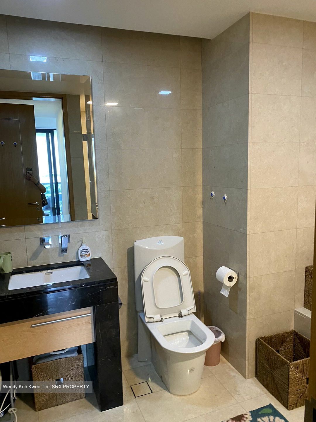 Marina Bay Suites (D1), Condominium - For Rent