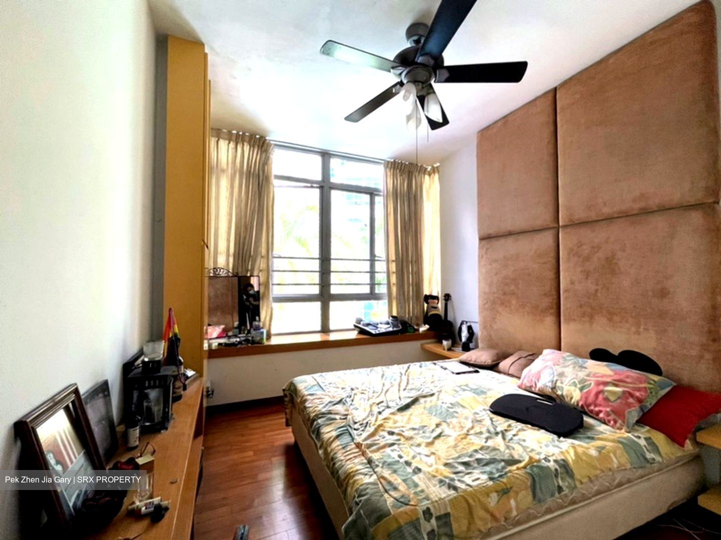 The Lakeshore (D22), Condominium - For Rent