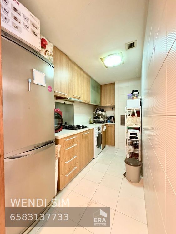 LORONG 40 GEYLANG THE WATERINA 出租