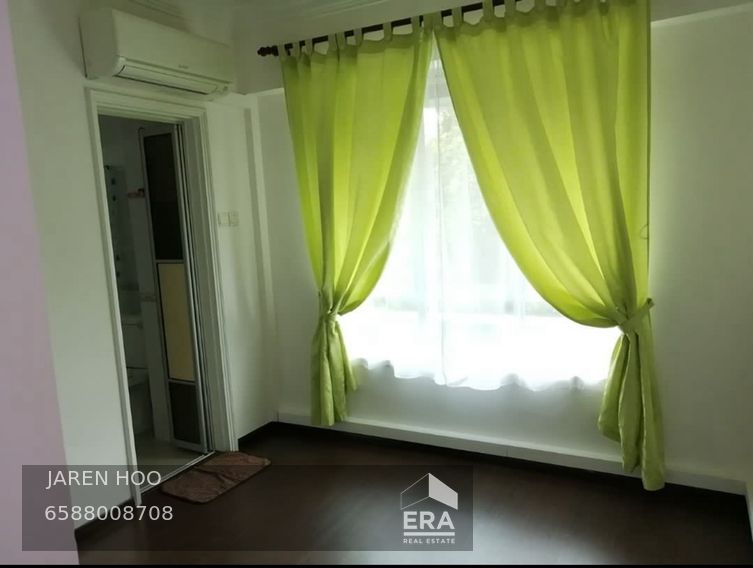 LENGKONG EMPAT ESCADA VIEW 出售