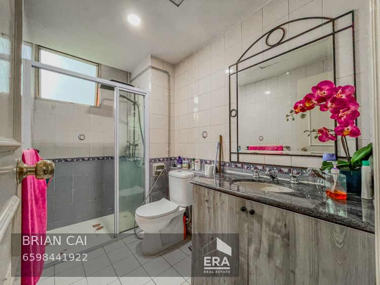 LORONG MYDIN ASTORIA PARK 出售