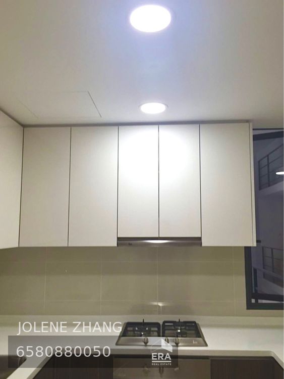 SENGKANG SQUARE LA FIESTA 出租